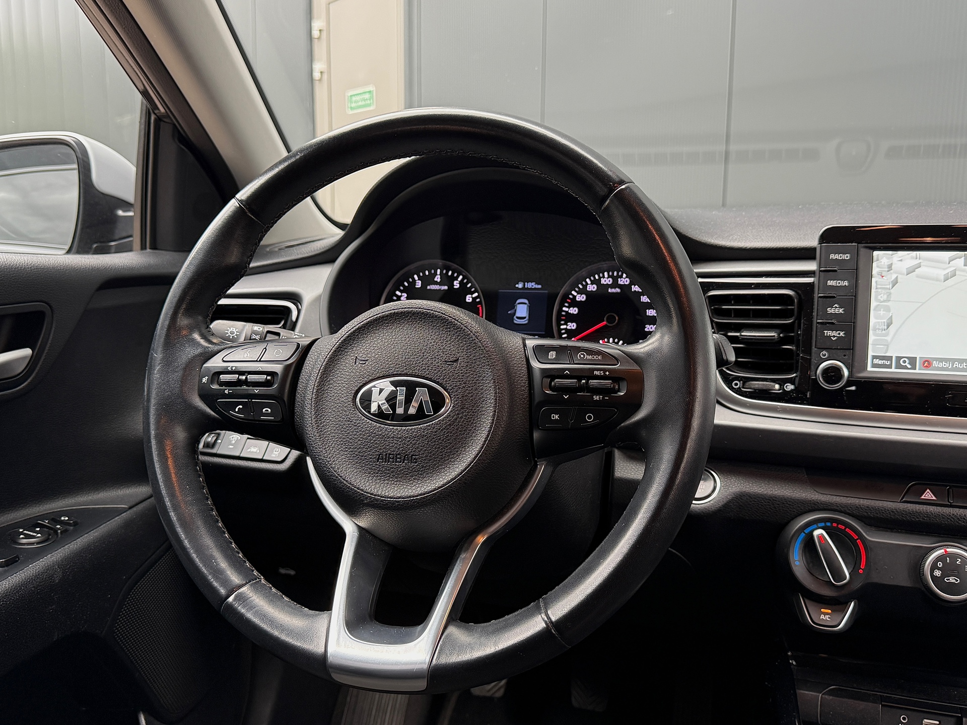 45470665-10.jpg